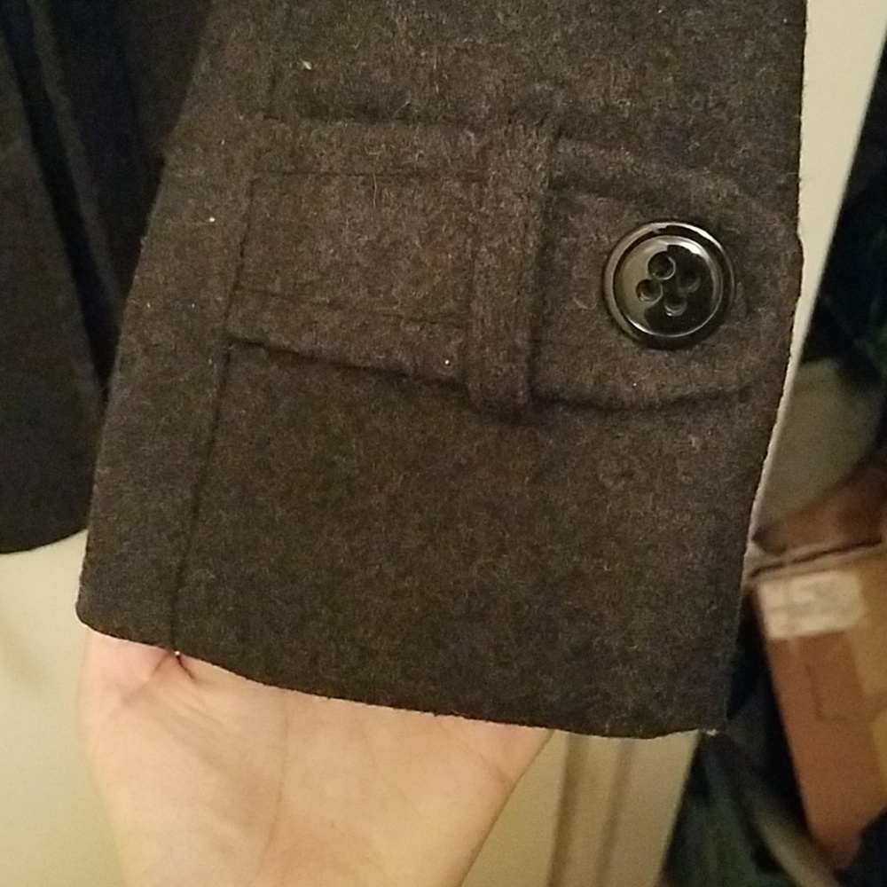 Coat - Picture 4 of 8